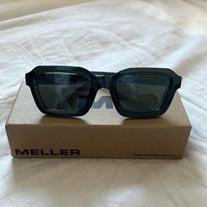 BRAND NEW! Nayah Fog Olive